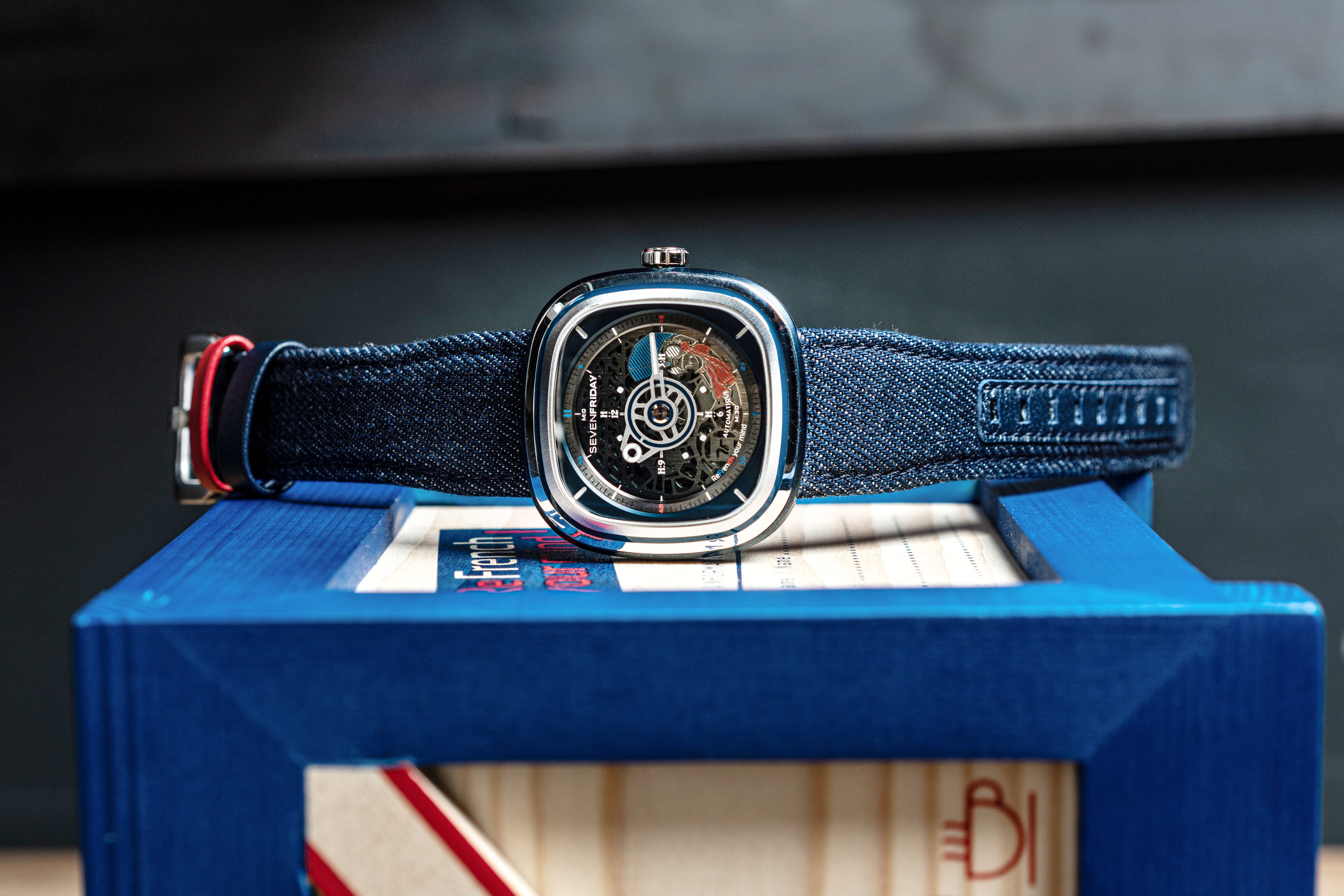 01 a.k.a "COCORICO" Off-series