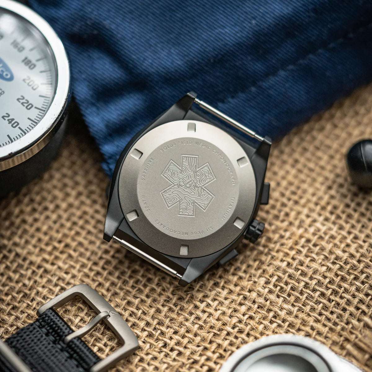BOLDR Venture Field Medic Stealth - Red Army Watches