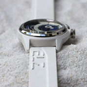 The ELECTRICIANZ Bionic Z 42mm White Rubber - Red Army Watches
