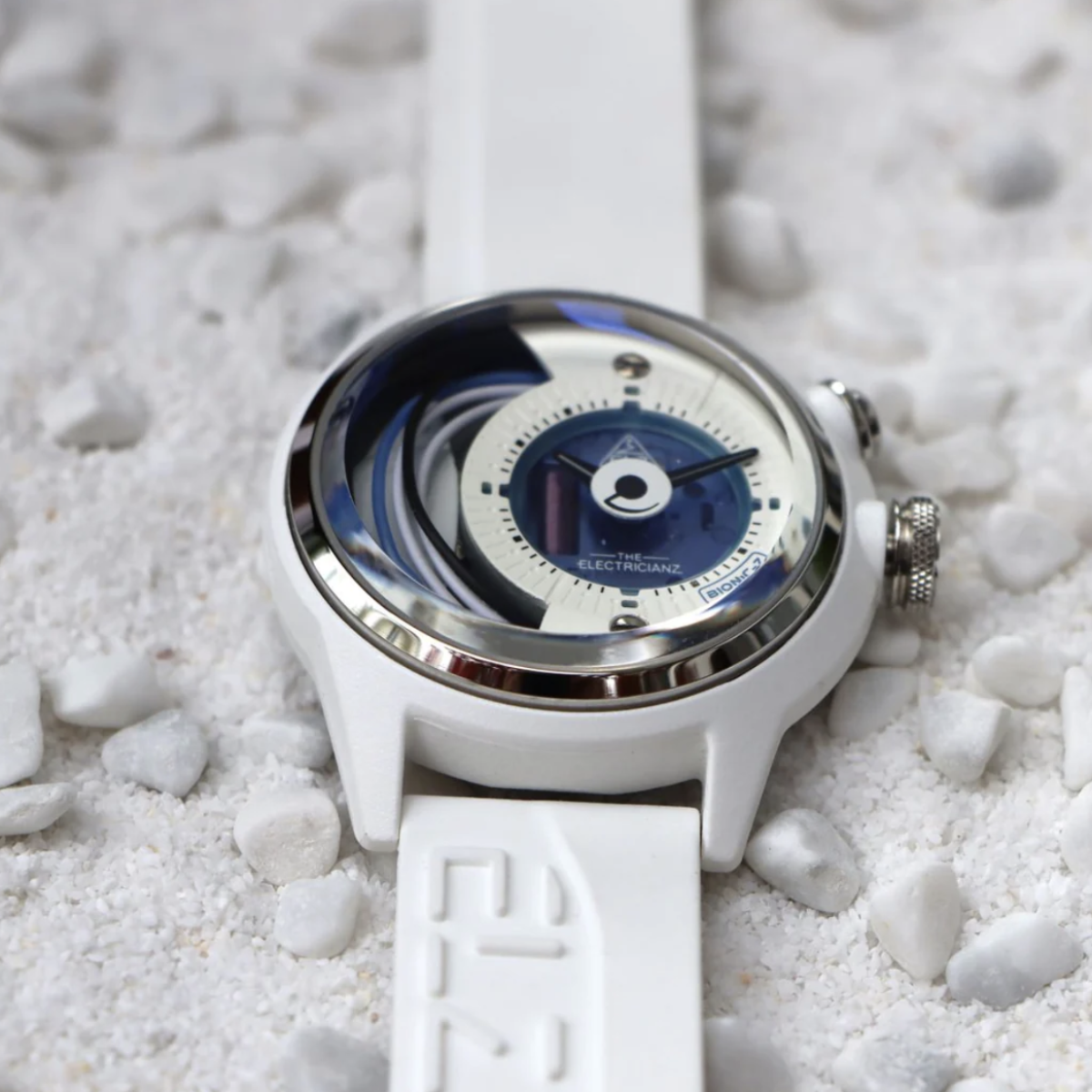 The ELECTRICIANZ Bionic Z 42mm White Rubber - Red Army Watches