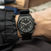 BOLDR Venture Field Medic Stealth - Red Army Watches