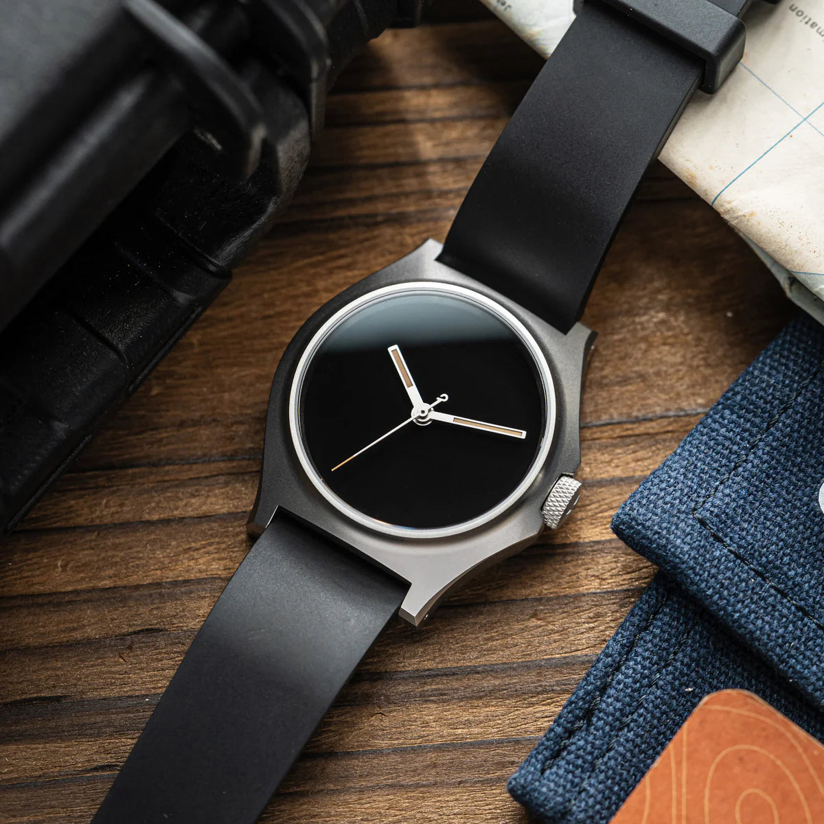 BOLDR Safari Silver Fox - Red Army Watches