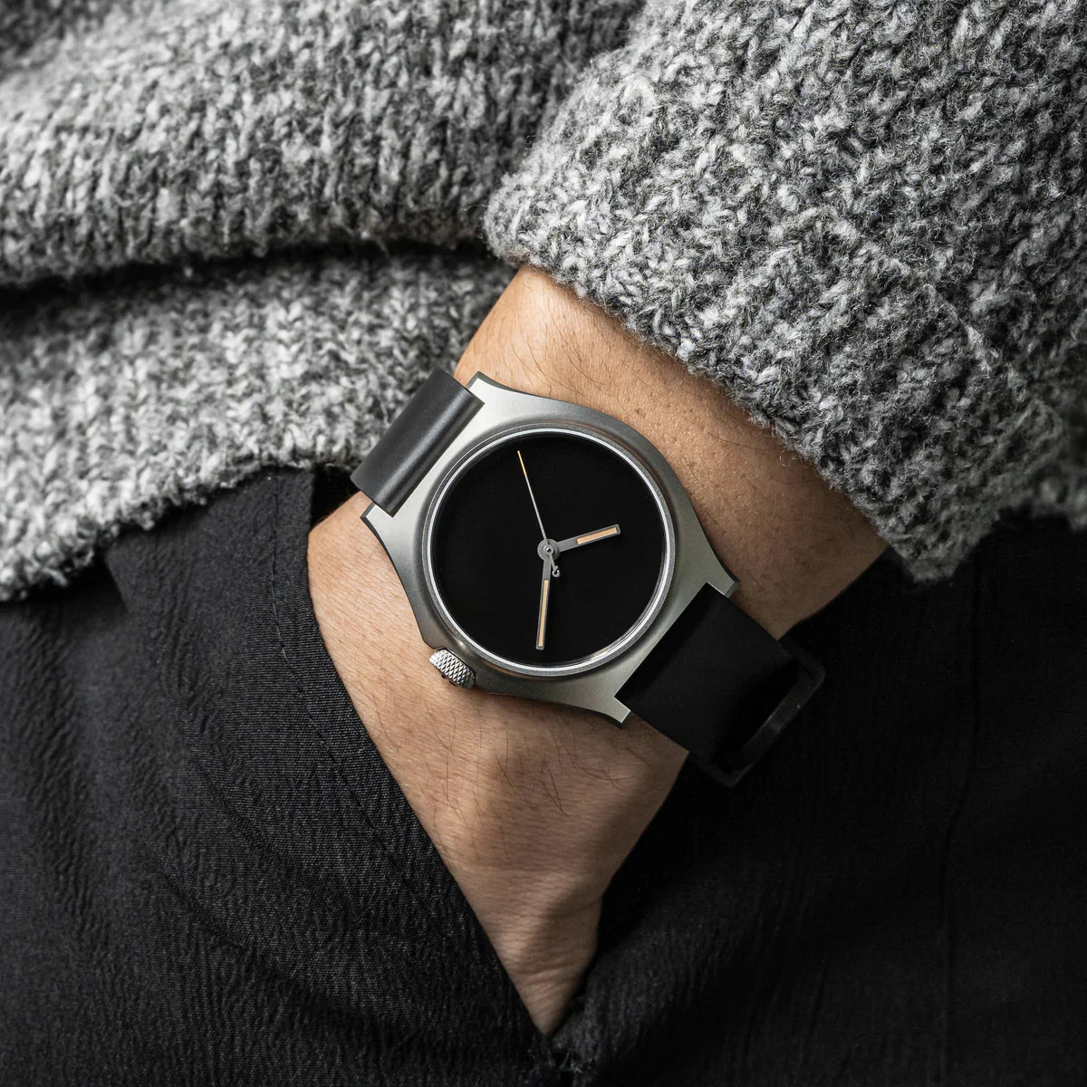 BOLDR Safari Silver Fox - Red Army Watches