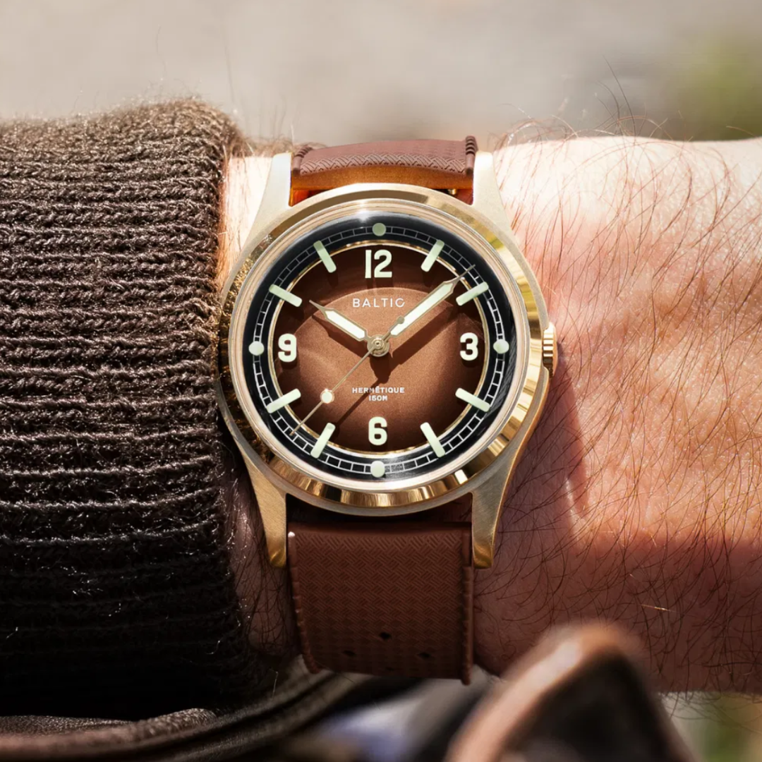 BALTIC HERMÉTIQUE TOURER BRONZE BROWN - Red Army Watches
