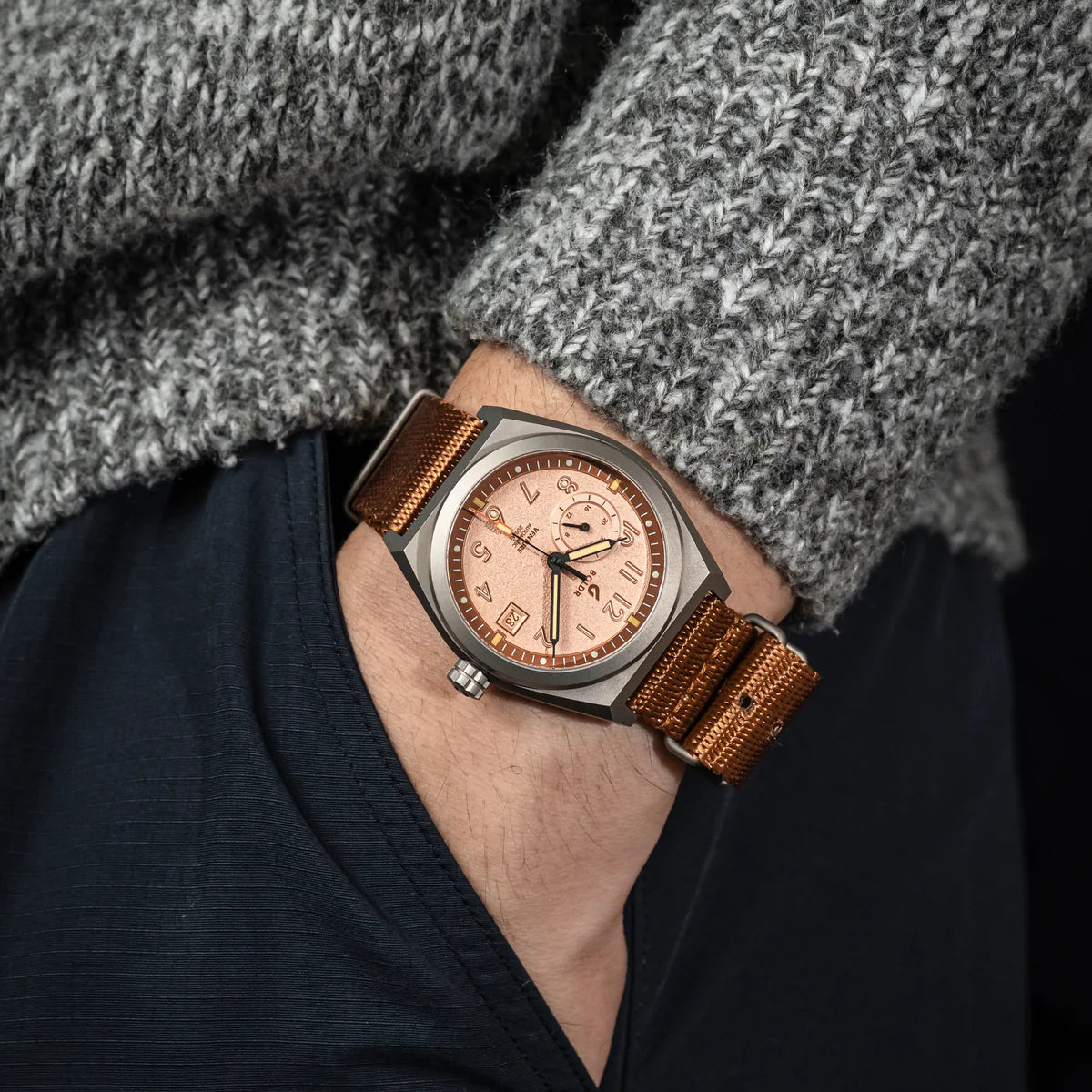 BOLDR Venture Wayfarer Sierra - Red Army Watches