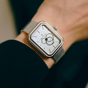 BEAUBLEU Ecce Figura Vesperal - Red Army Watches