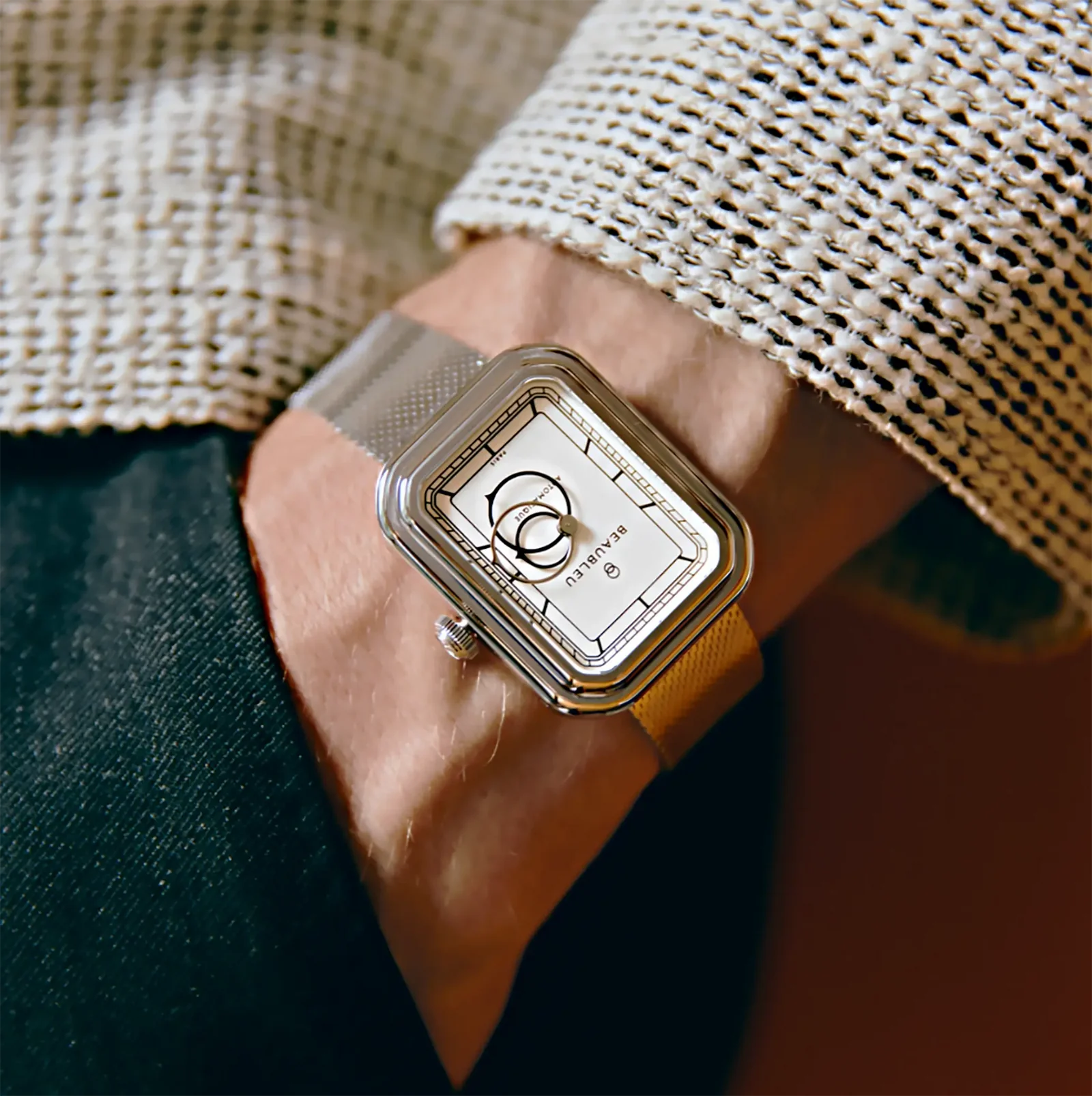 BEAUBLEU Ecce Figura Alba - Red Army Watches