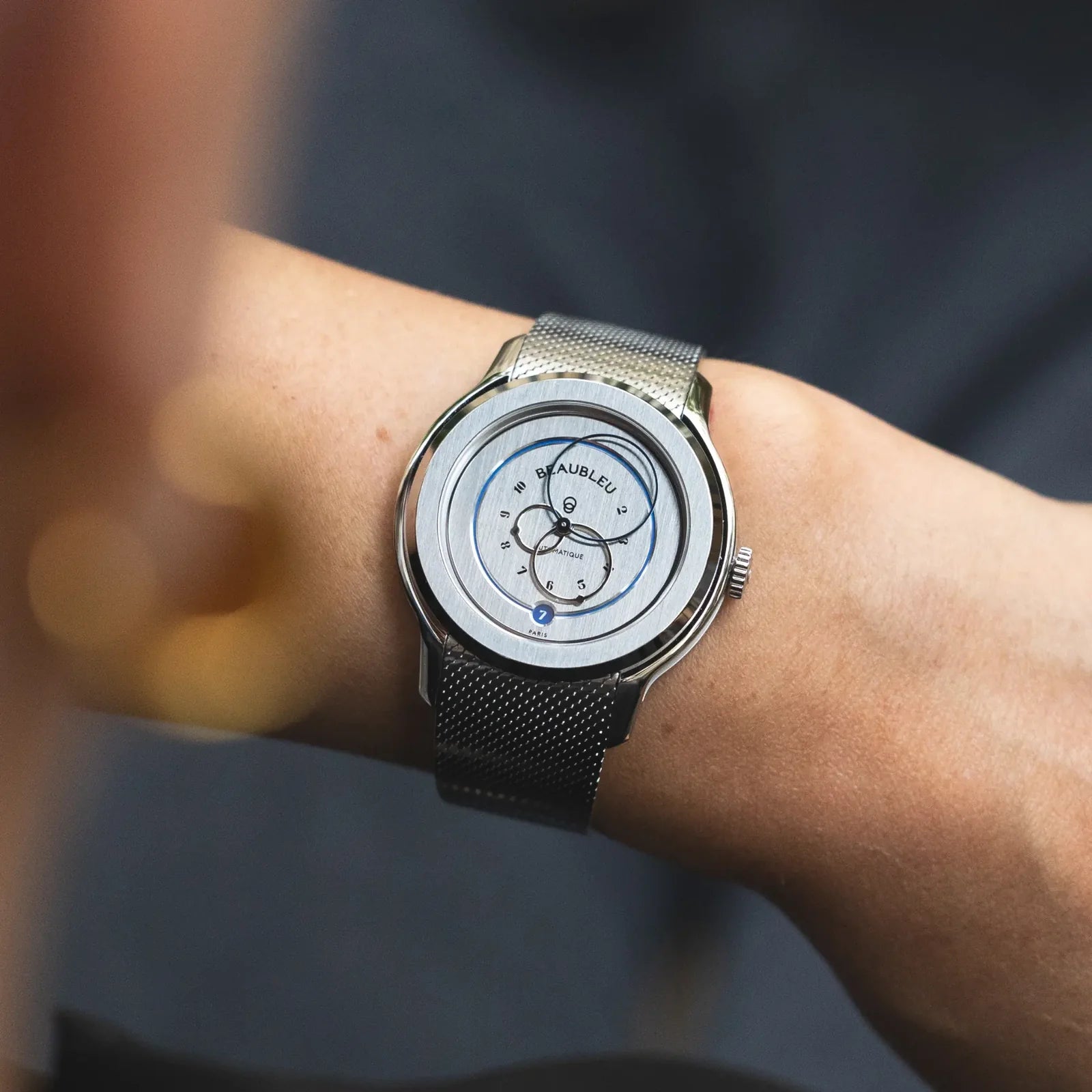 BEAUBLEU Ecce Vesperal Steel - Red Army Watches