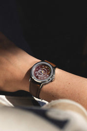 BEAUBLEU Vitruve Origine Cognac - Red Army Watches