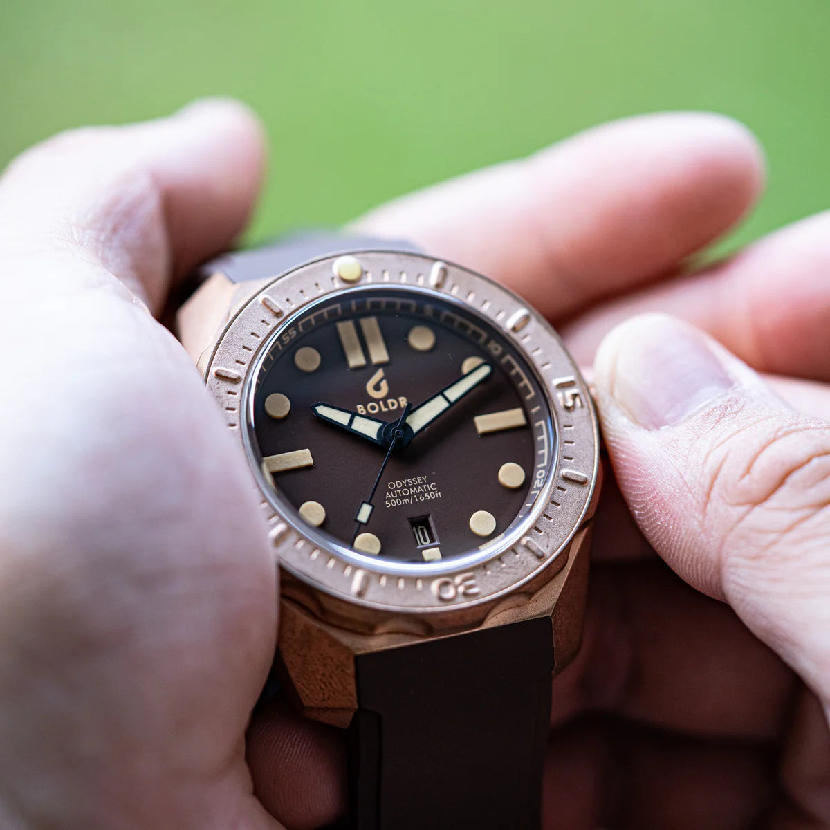 BOLDR Odyssey Bronze Auburn - Red Army Watches
