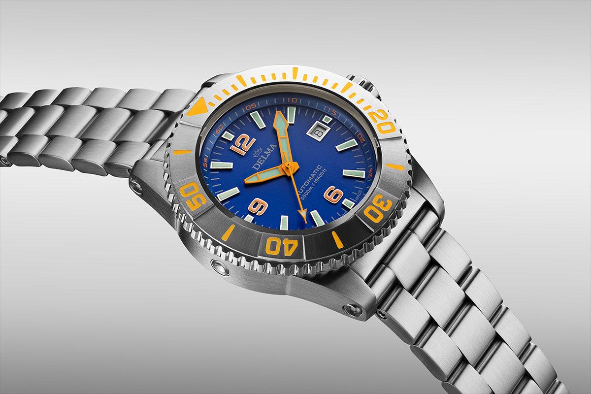 DELMA Blue Shark IV 41701.760.6.044 - Red Army Watches