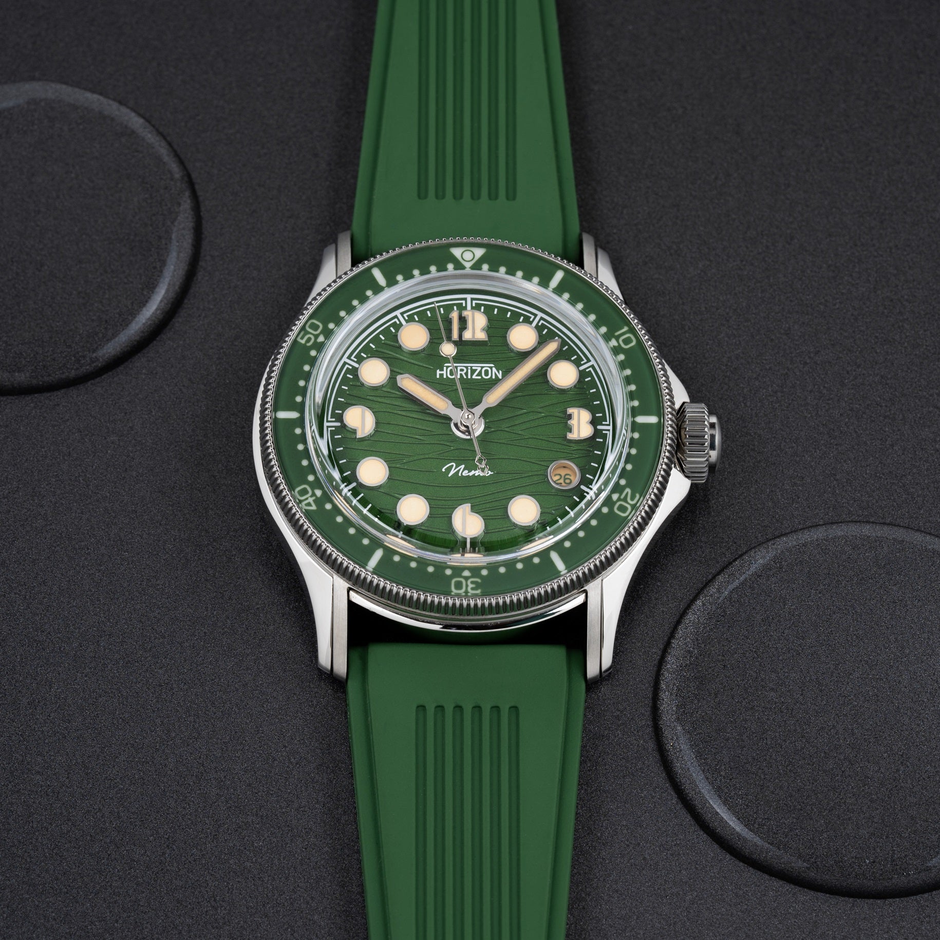 HORIZON WATCHES Nemo Kelp - Red Army Watches