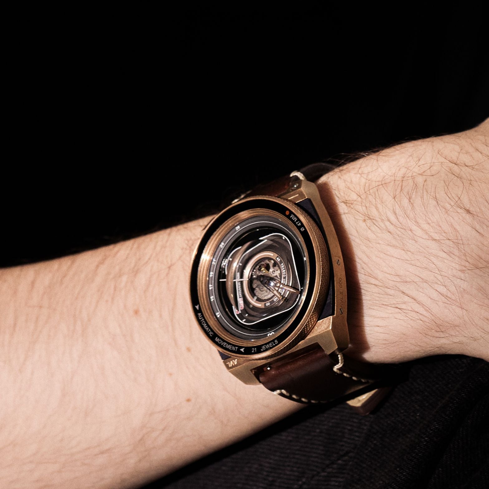 TACS Automatic Vintage Lens II Bronze X Robotoys - Red Army Watches