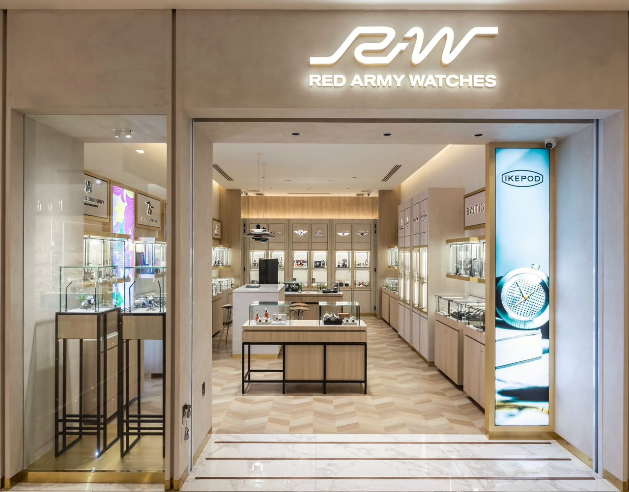 Red_Army_Watches_1Utama.jpg