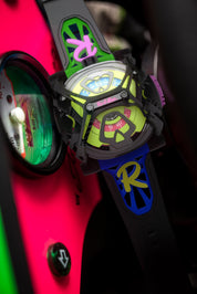 SEVENFRIDAY FDBX/04 - Red Army Watches