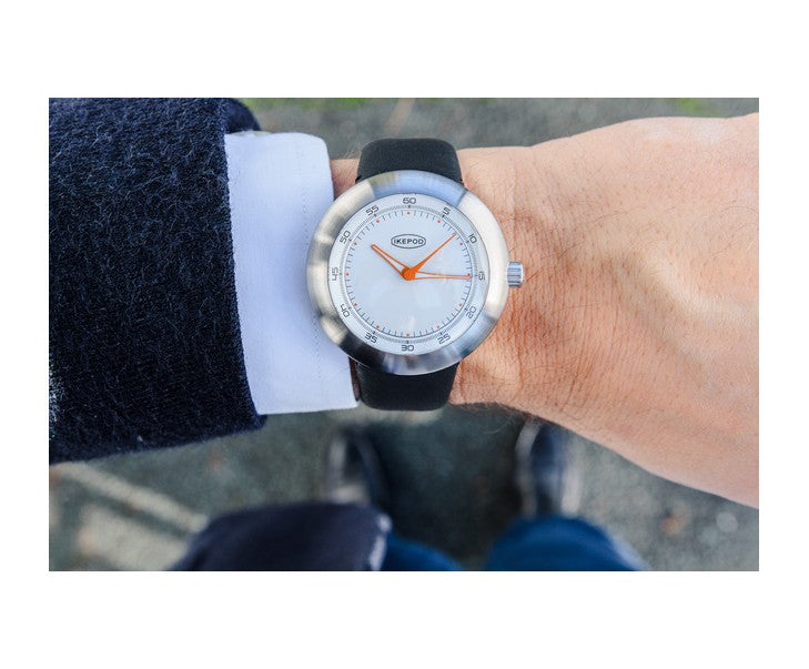 IKEPOD Megapod Walter - Red Army Watches
