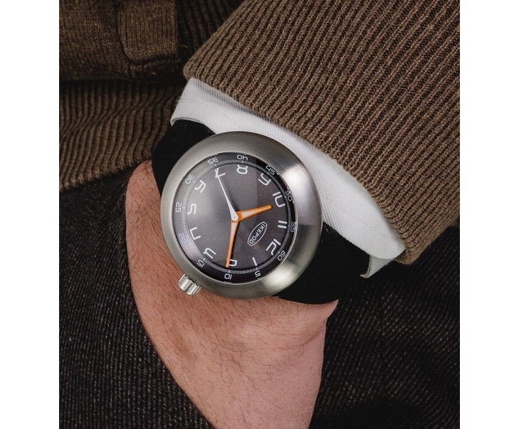 IKEPOD Megapod Alexandre - Red Army Watches