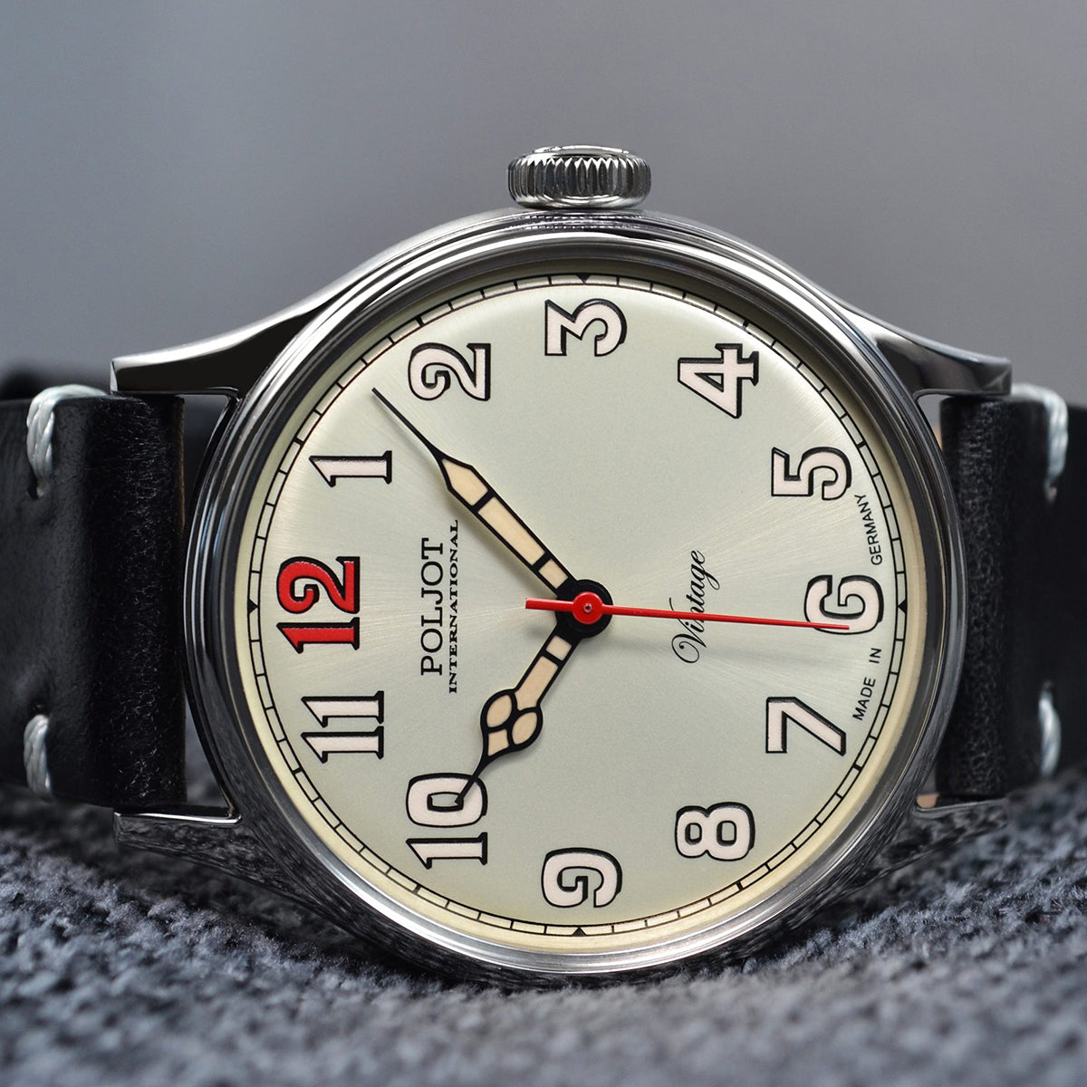 POLJOT INTERNATIONAL Retro Classic 2409.1220332 - Red Army Watches