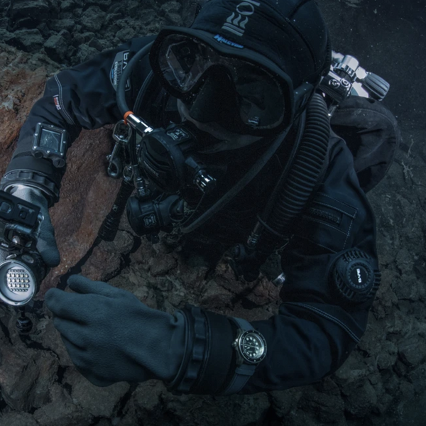 Horizon Watches: The Perfect Timepiece for Diving Enthusiasts Like Agust Daniel