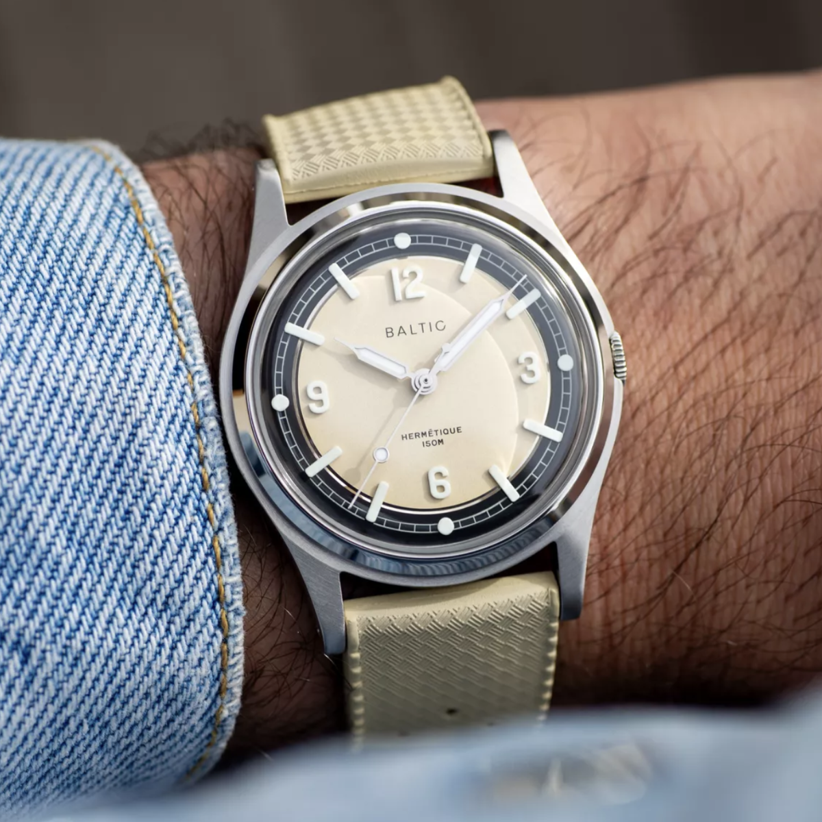 BALTIC HERMÉTIQUE TOURER BEIGE - Red Army Watches 