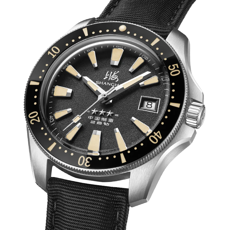 SHANGHAI 114 MILITARY DIVER WATCH 39MM BLACK DIAL GOLDEN W BRACELET - Red Army Watches 