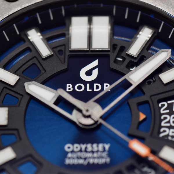 BOLDR Odyssey Carbon Blue - Red Army Watches 