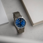 LACO PILOT WATCHES BASIC AUGSBURG BLAUE STUNDE 42 MM AUTOMATIC