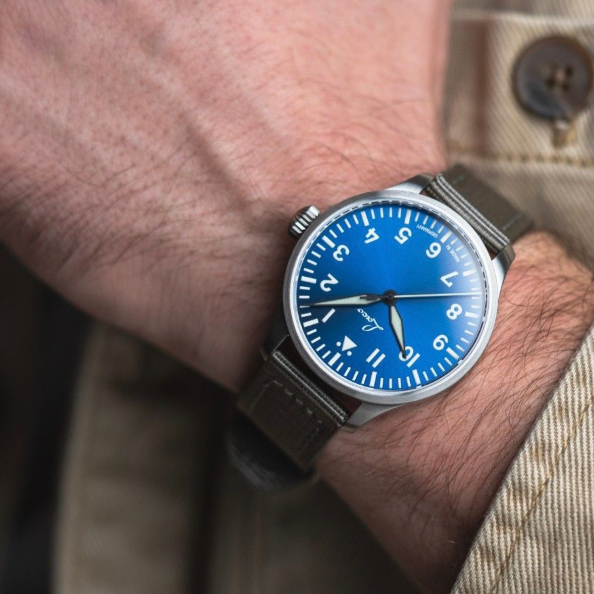 LACO PILOT WATCHES BASIC AUGSBURG BLAUE STUNDE 42 MM AUTOMATIC