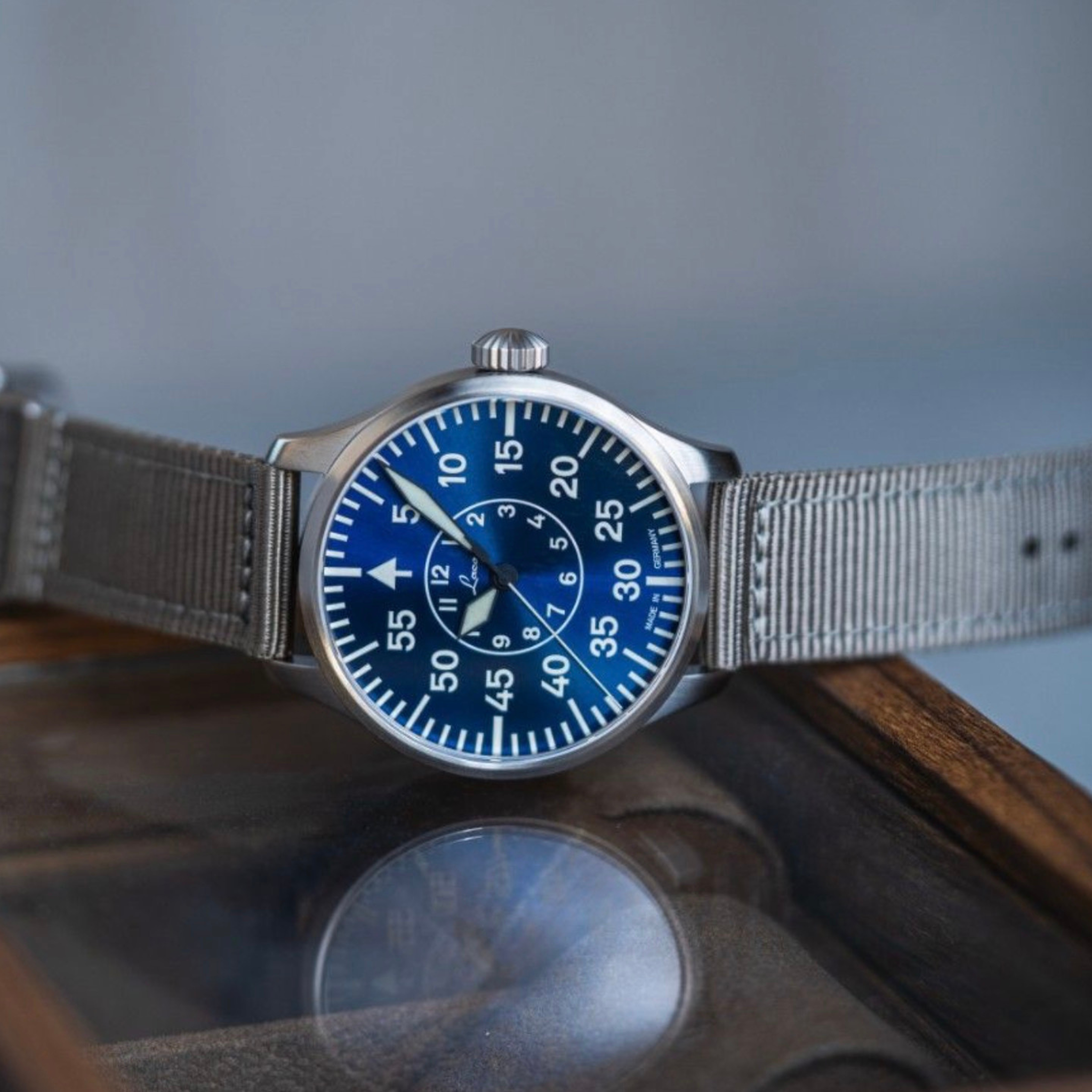 LACO PILOT WATCHES BASIC AACHEN BLAUE STUNDE 42 MM AUTOMATIC