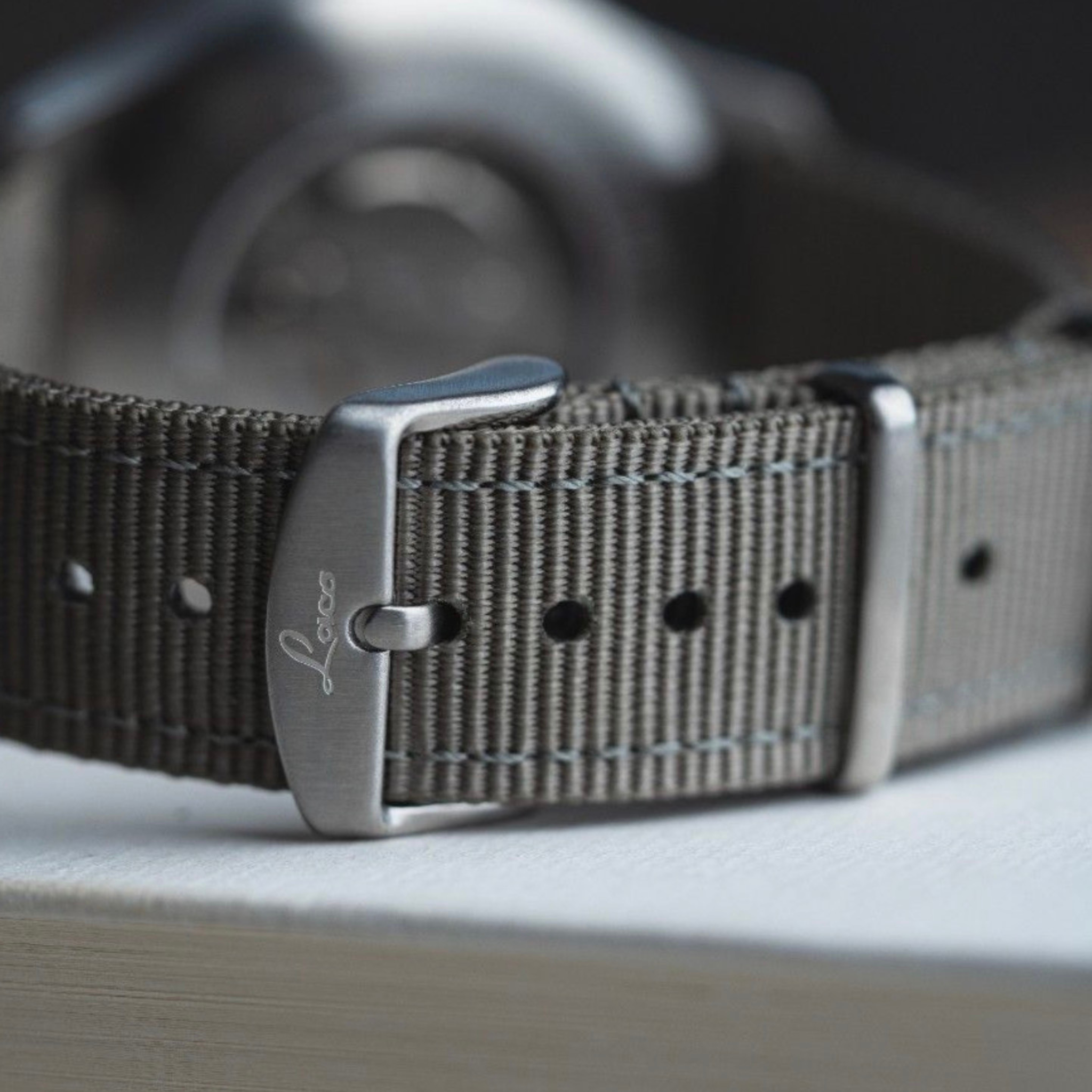 LACO PILOT WATCHES BASIC AUGSBURG BLAUE STUNDE 39 MM AUTOMATIC