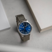 LACO PILOT WATCHES BASIC AUGSBURG BLAUE STUNDE 39 MM AUTOMATIC