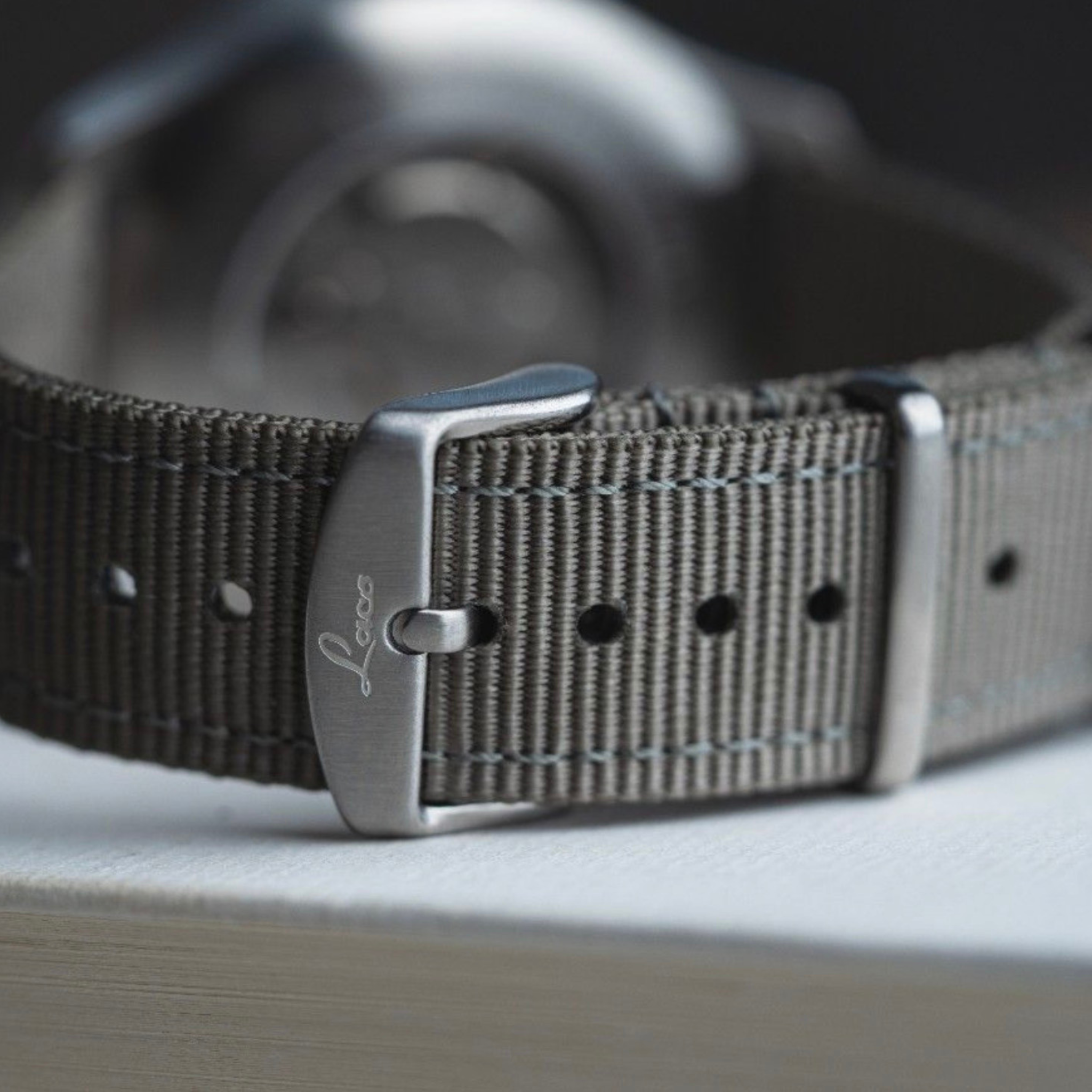 LACO PILOT WATCHES BASIC AACHEN BLAUE STUNDE 39 MM AUTOMATIC