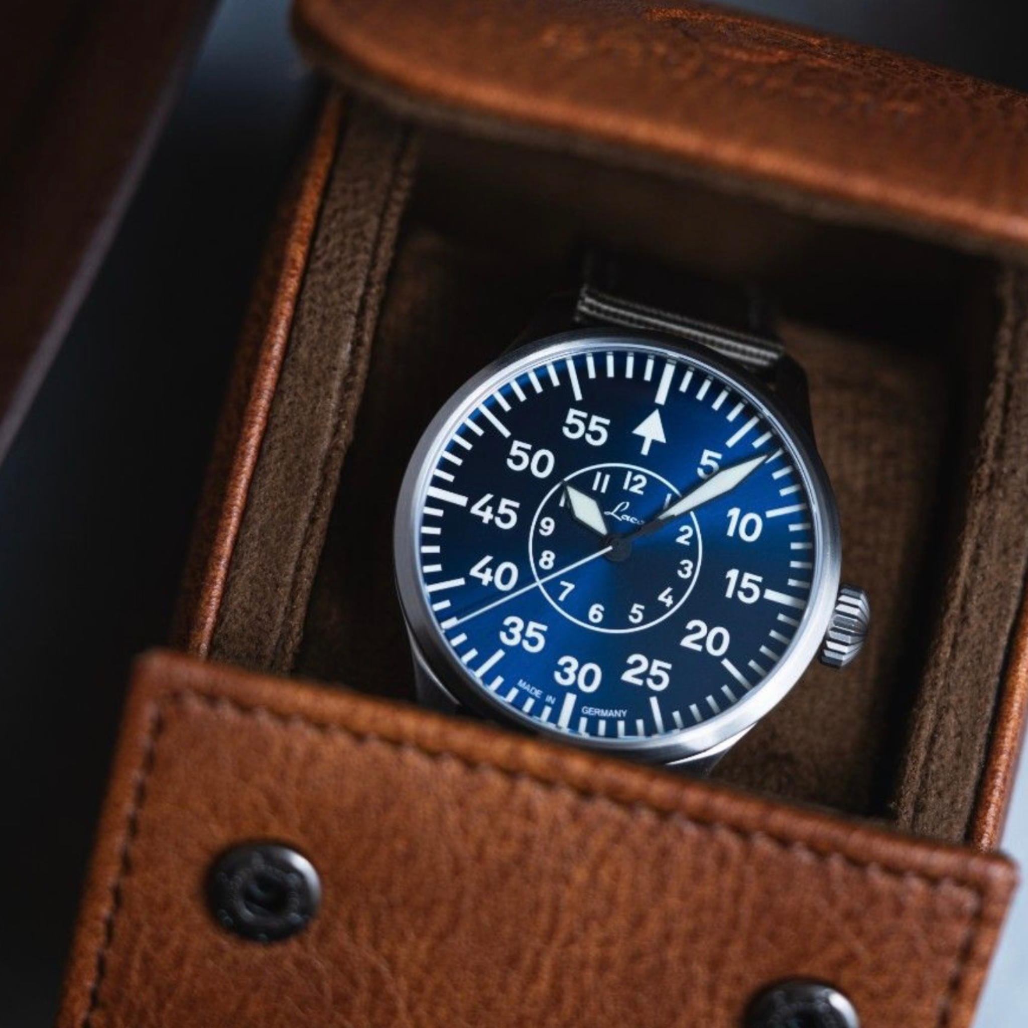 LACO PILOT WATCHES BASIC AACHEN BLAUE STUNDE 39 MM AUTOMATIC