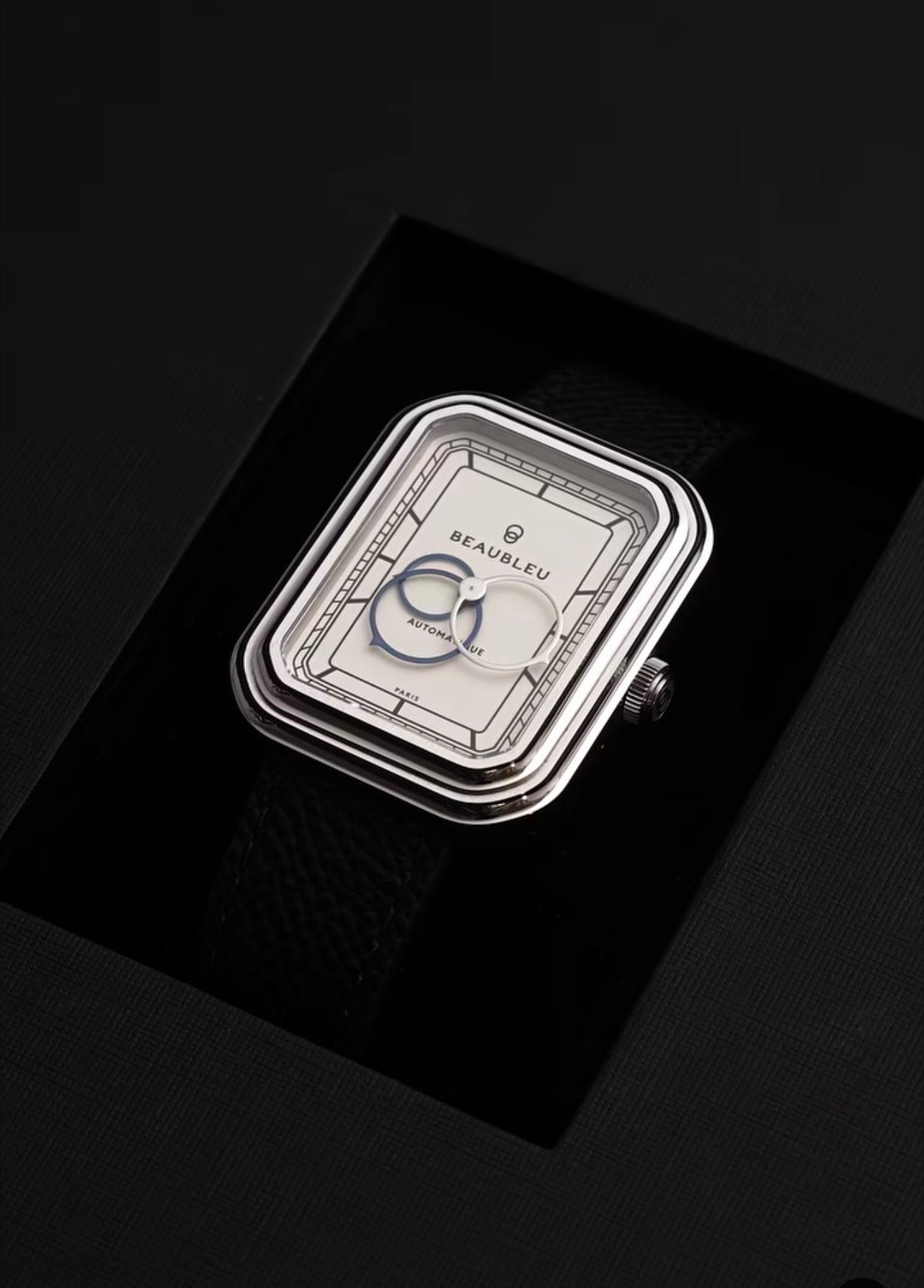 BEAUBLEU Ecce Figura Alba - Red Army Watches 