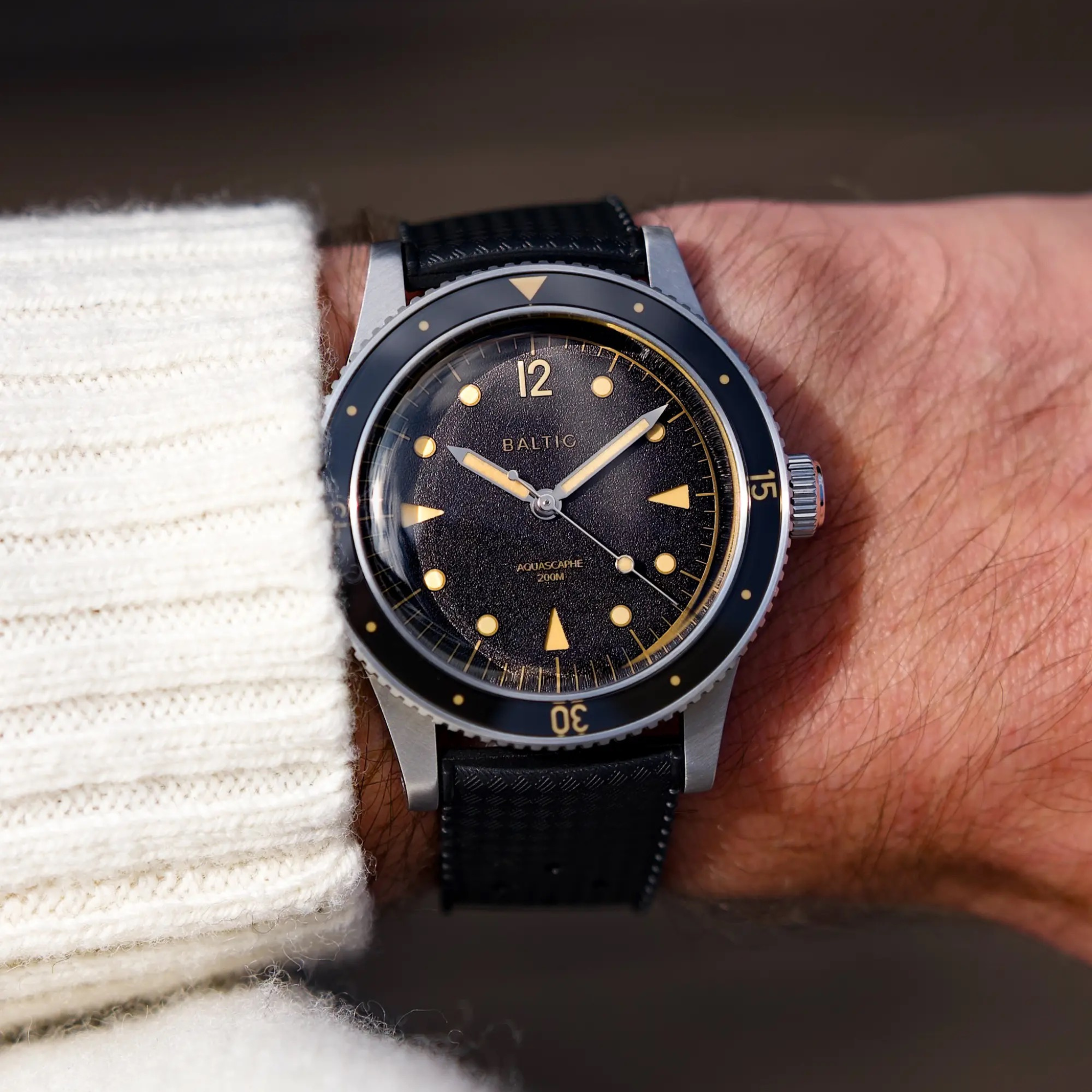 BALTIC_AQUASCAPHE_CLASSIC_-_BLACK_GILT_BLACK_RUBBER_3.png