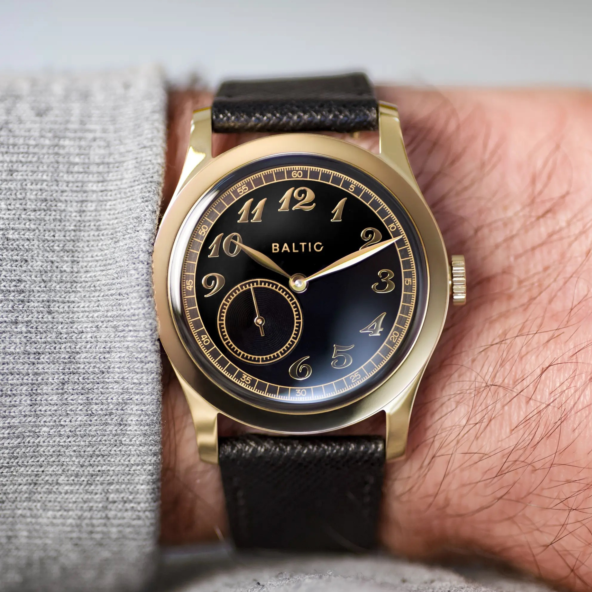 BALTIC_MR_CLASSIC_GOLD_PVD_SAFFIANO_-2.png