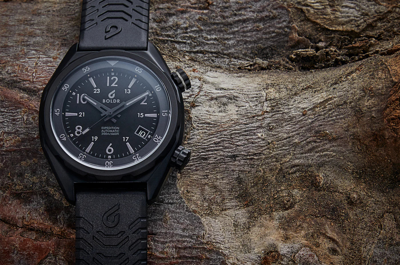 BOLDR Expedition II Matterhorn - Red Army Watches 