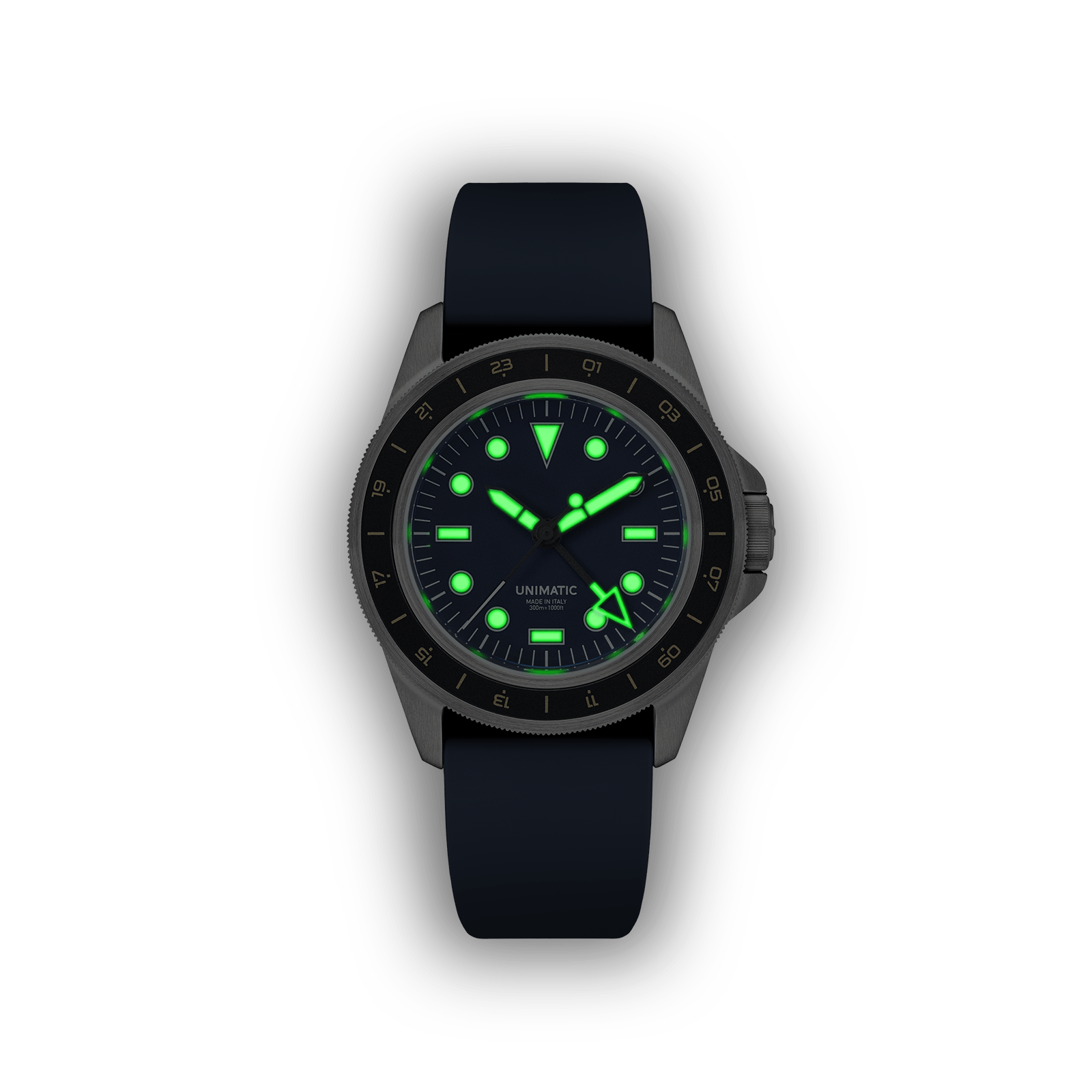 U1-GMT-DHN-hero-SLV-min.png