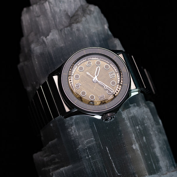 HORIZON NEMOLITHIC WITH GOLD METEORITE DIAL - Red Army Watches 