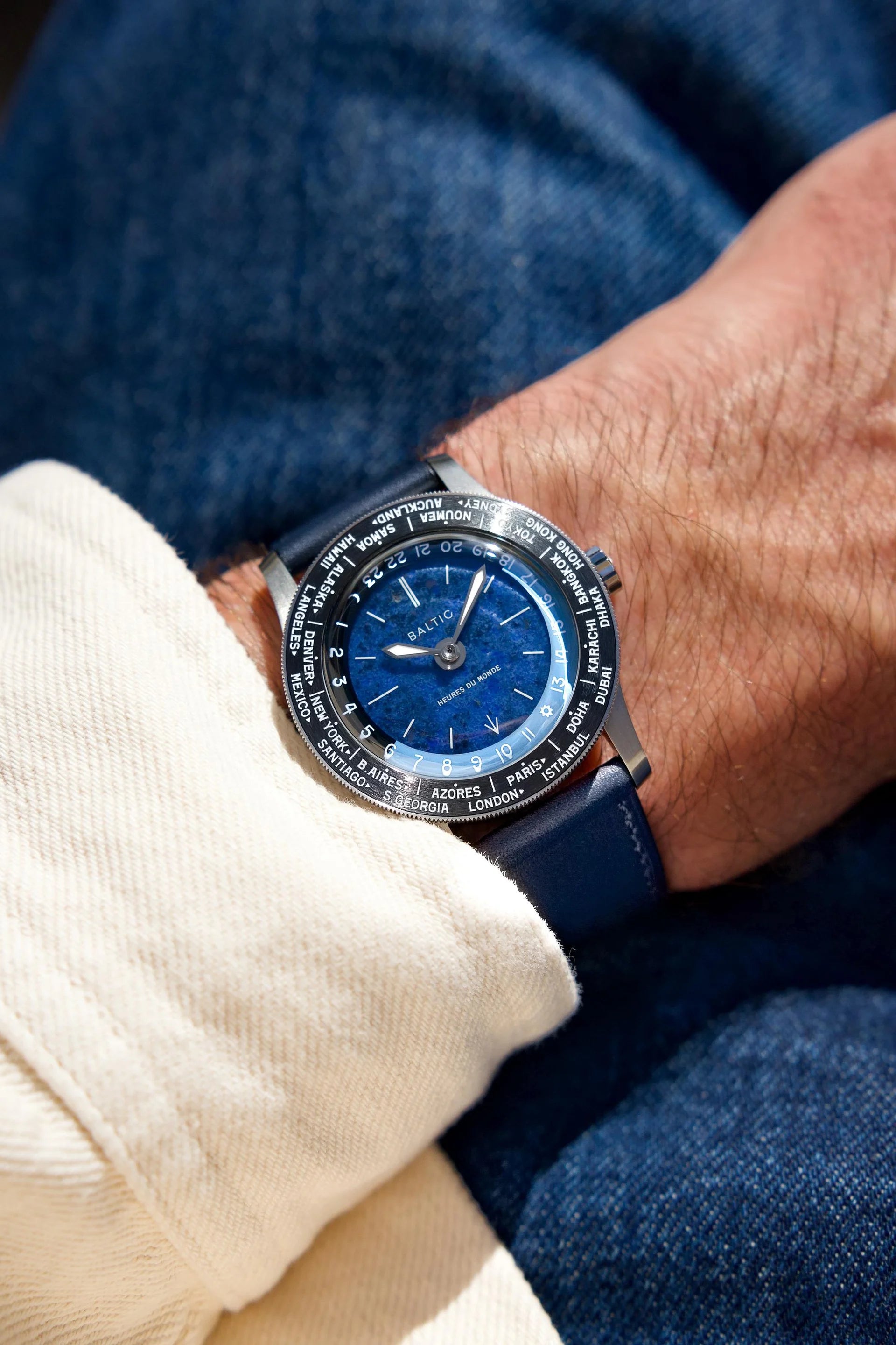 BALTIC HEURES DU MONDE WORLDTIMER - SODALITE - Red Army Watches 