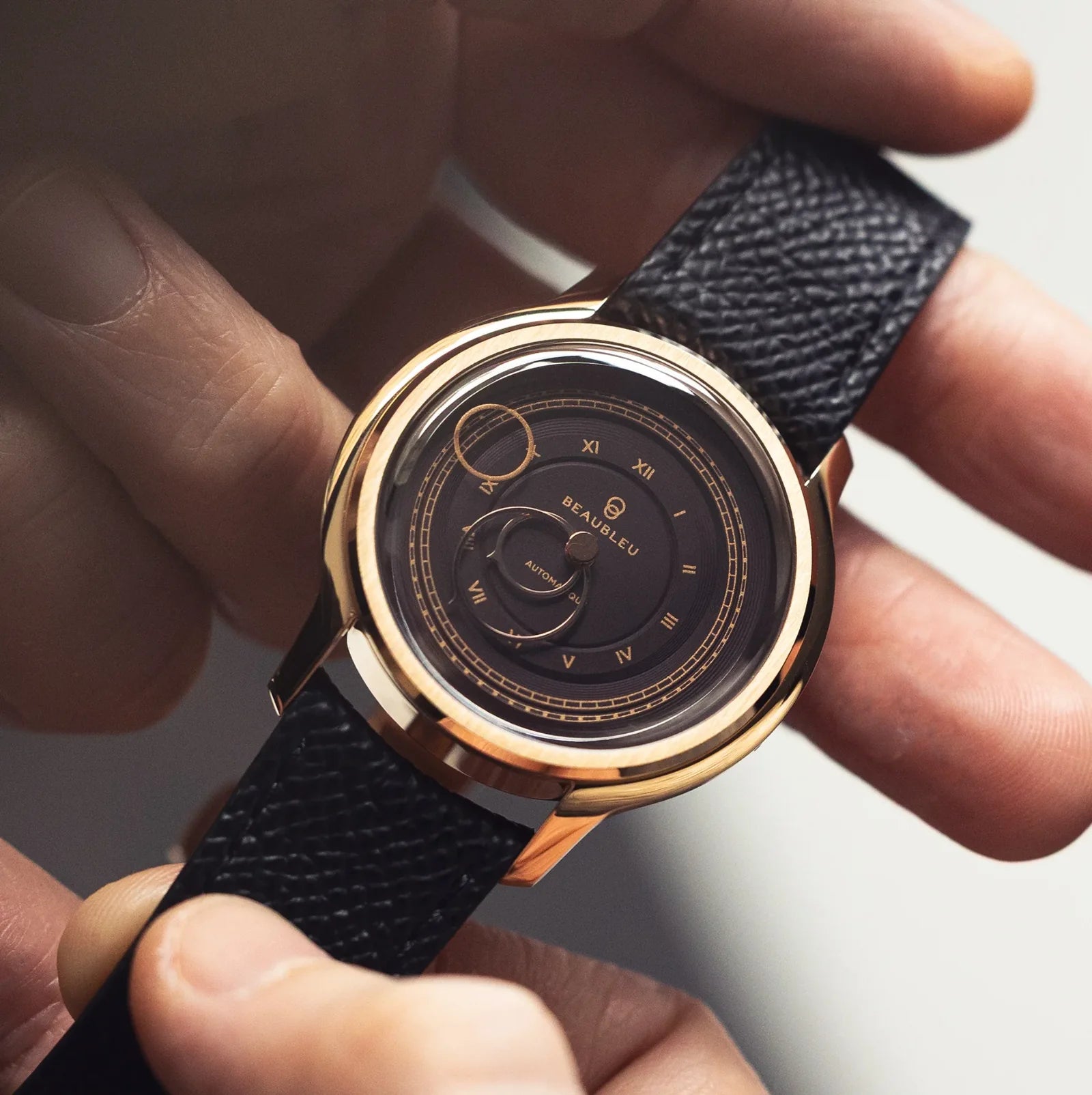 BEAUBLEU La Pièce n°1 - Moka - Red Army Watches 