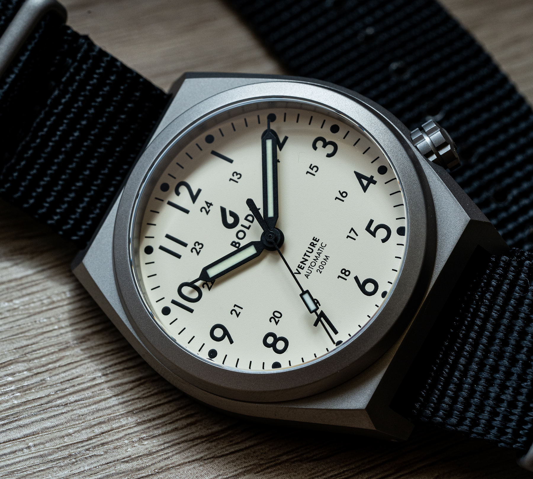 BOLDR Venture Ivory White - Red Army Watches 