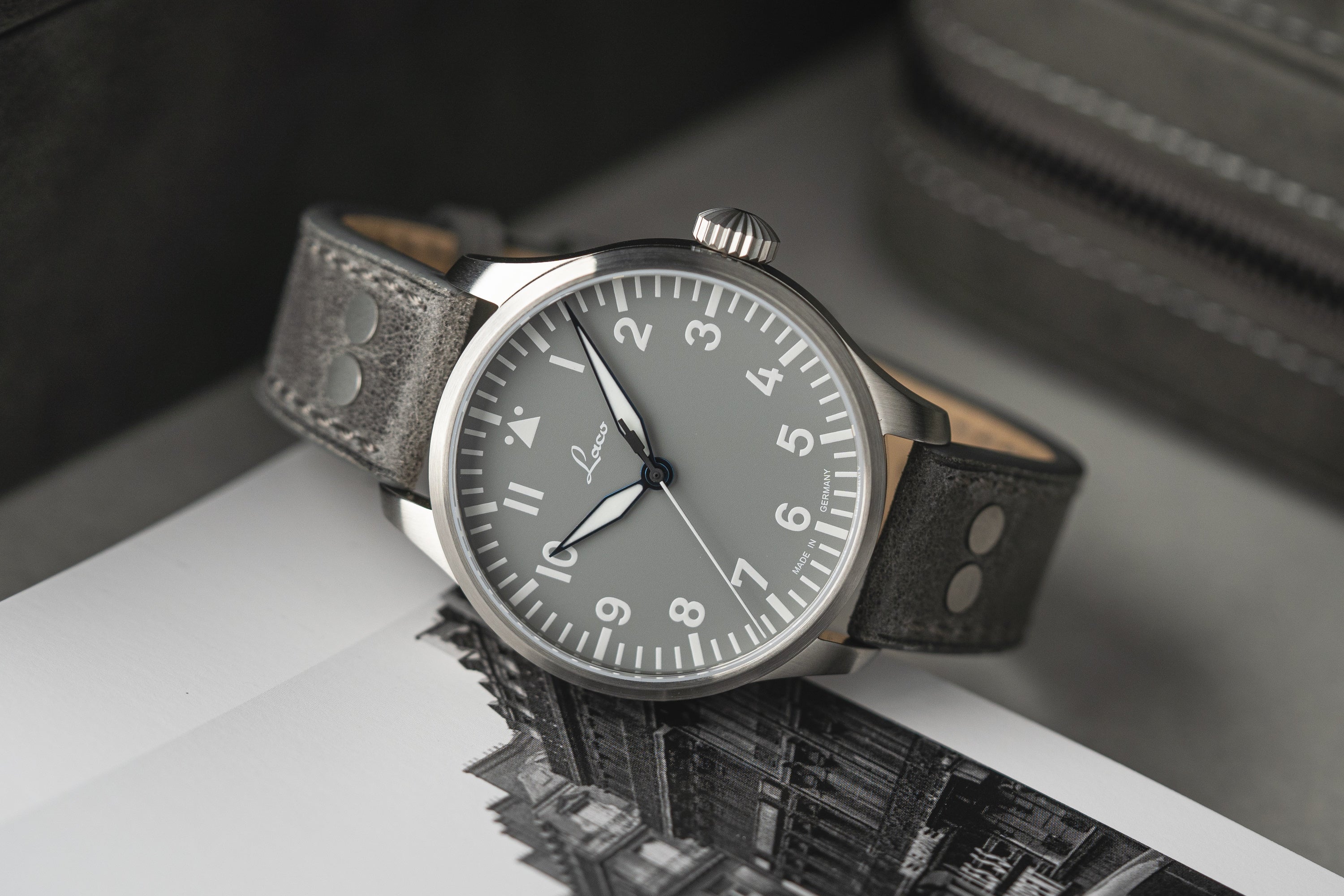 LACO PILOT WATCHES BASIC AUGSBURG GRAU 42 MM AUTOMATIC - Red Army Watches 