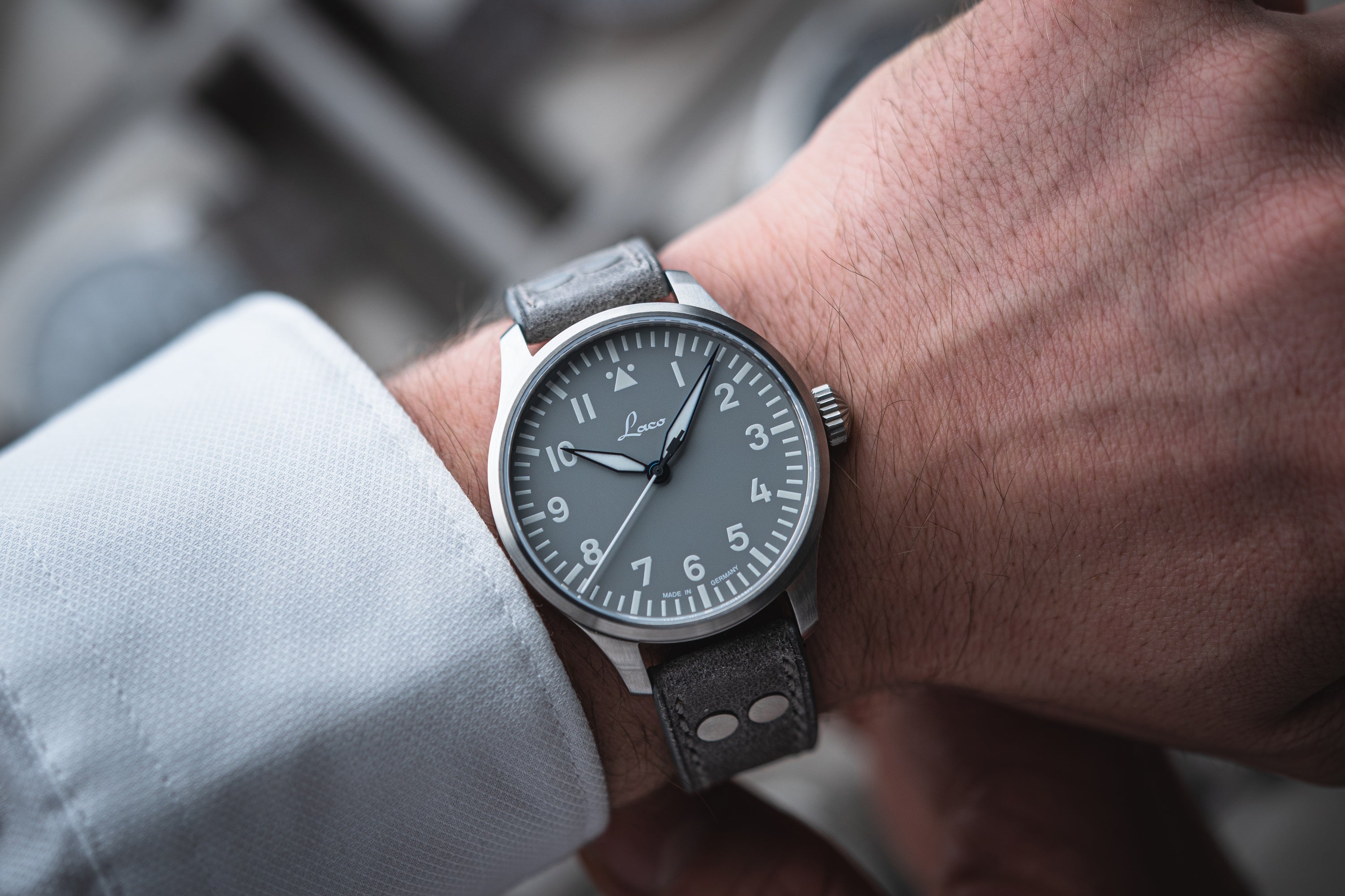 LACO PILOT WATCHES BASIC AUGSBURG GRAU 42 MM AUTOMATIC - Red Army Watches 