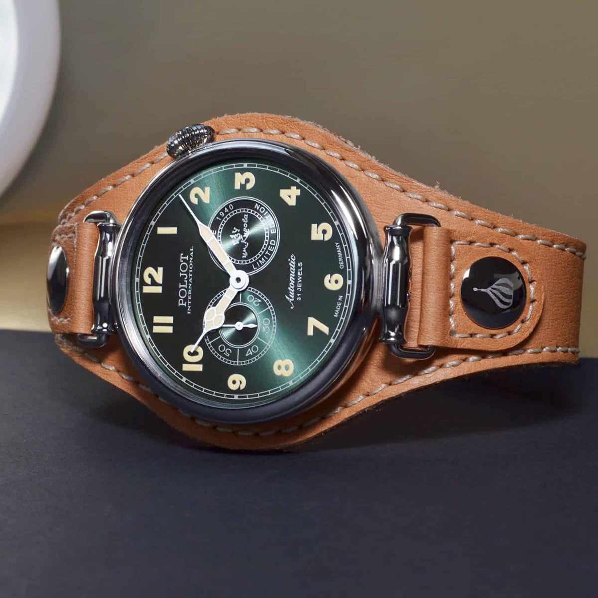 POLJOT INTERNATIONAL Kirovsky 2415.1981115 - Red Army Watches 