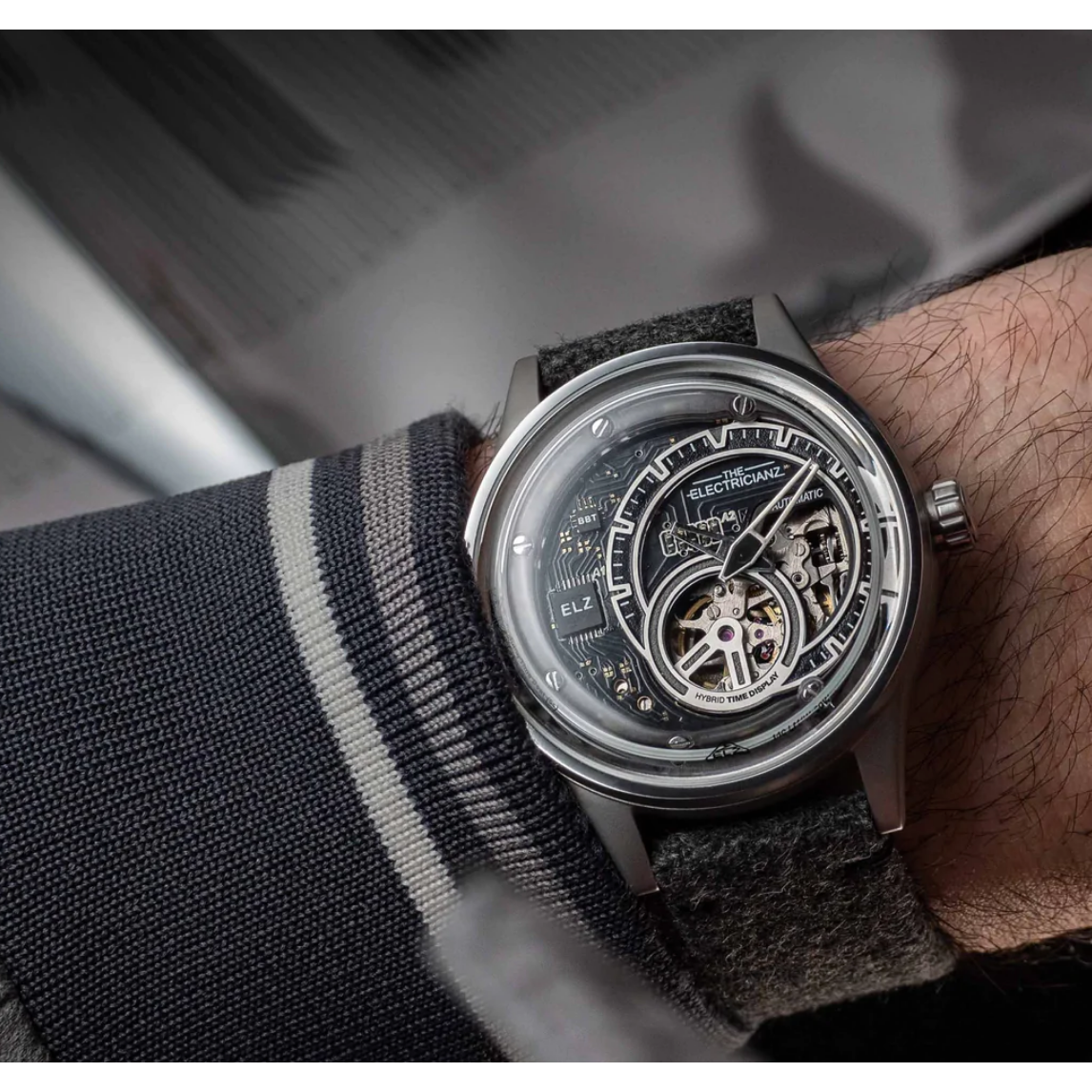The ELECTRICIANZ Hybrid Automatic E-Code Gray - Red Army Watches 