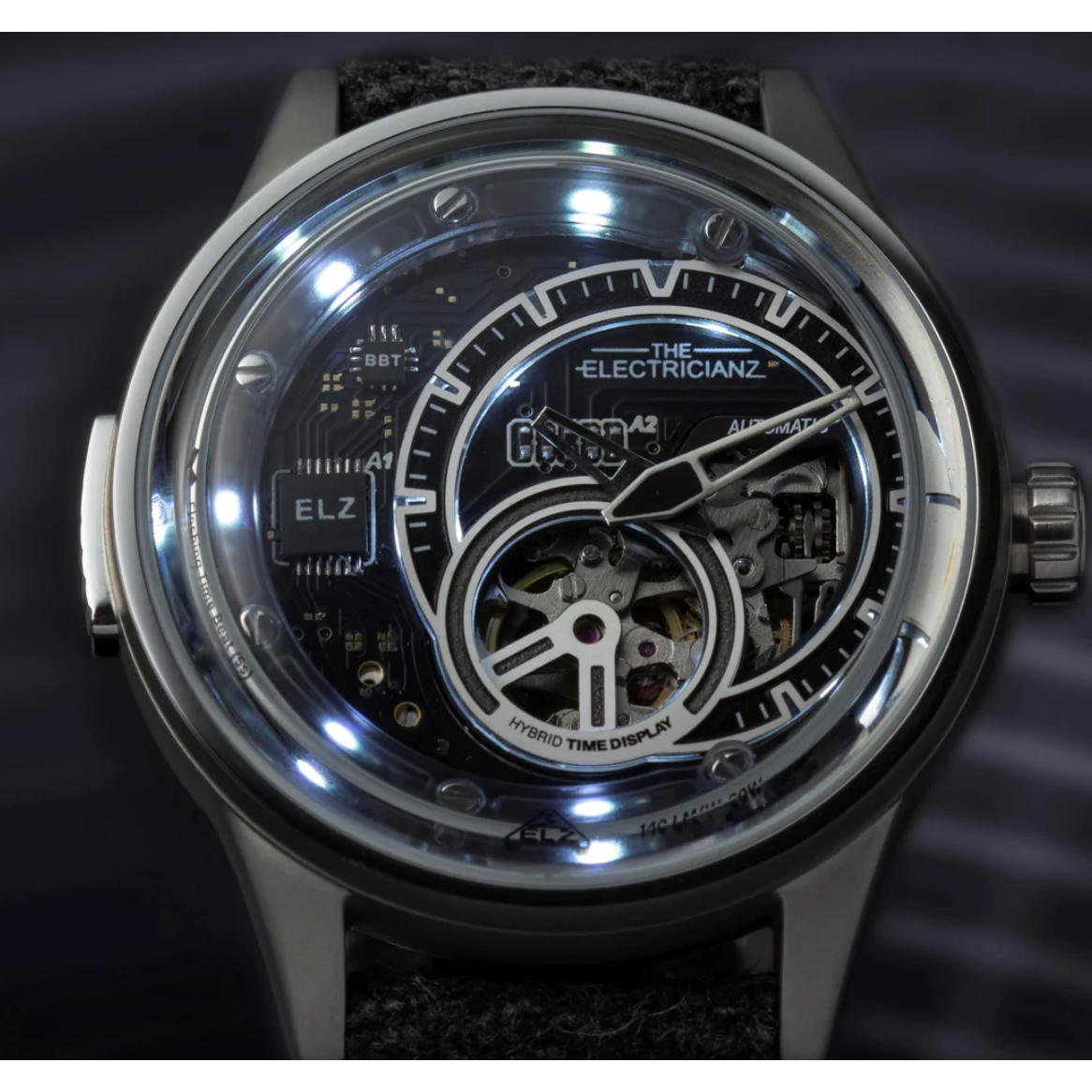The ELECTRICIANZ Hybrid Automatic E-Code Gray - Red Army Watches 
