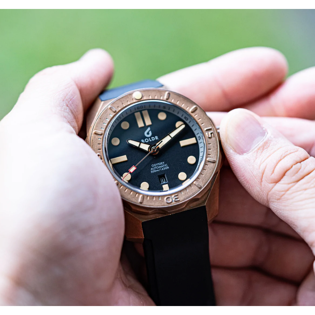 BOLDR Odyssey Bronze Coal Black - Red Army Watches 